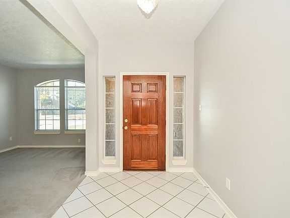 3rd image of 2915 Glenn Lakes Ln