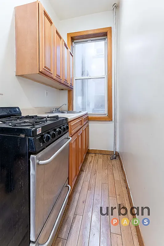 Building Photo - 887 Saint Johns Pl #3RF