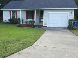6548 Applewhite Rd, Fayetteville, NC 28304