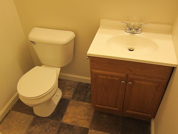 Bathroom in bedroom, Upper Level