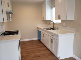 16821 Hoskins Ln #4, Huntington Beach, CA 92649