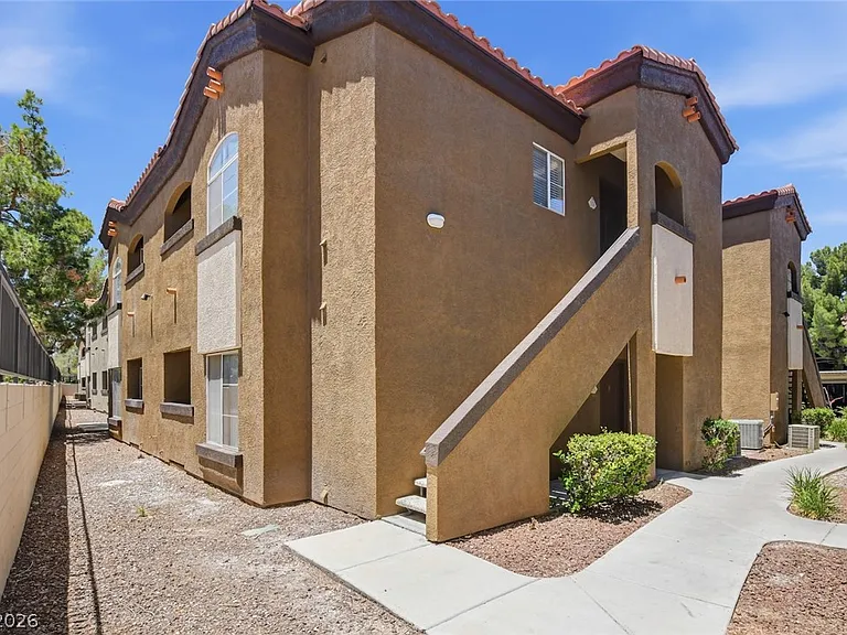 9000 Las Vegas Blvd S #1079 — Photo 2