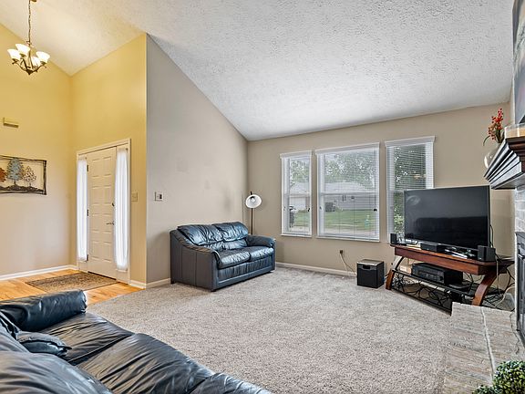 5th image of 8816 Buckhaven Dr