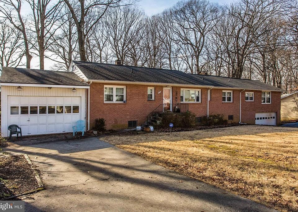1st image of 2734 Pioneer Ln