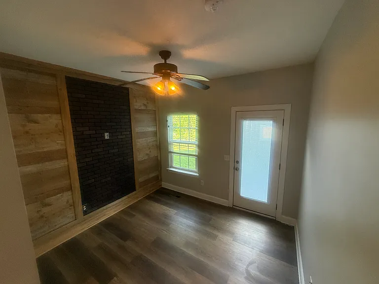 127 Smith St — Photo 6