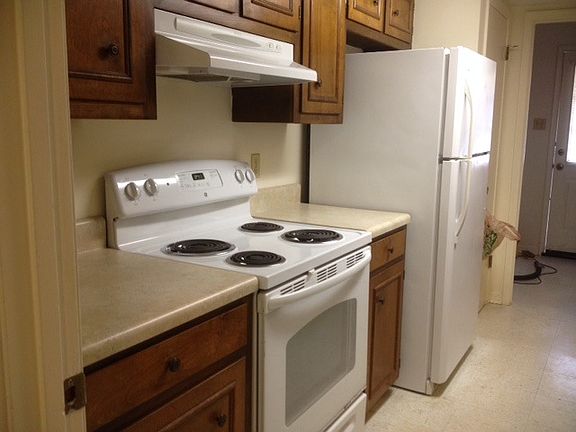Kitchen, new counters