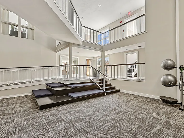 The Stockwell Apartments — Photo 13