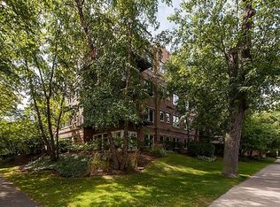 1300 Central St APT 100, Evanston, IL 60201