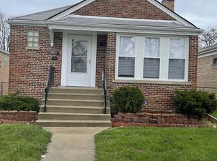 10037 S Hoxie Ave, Chicago, IL