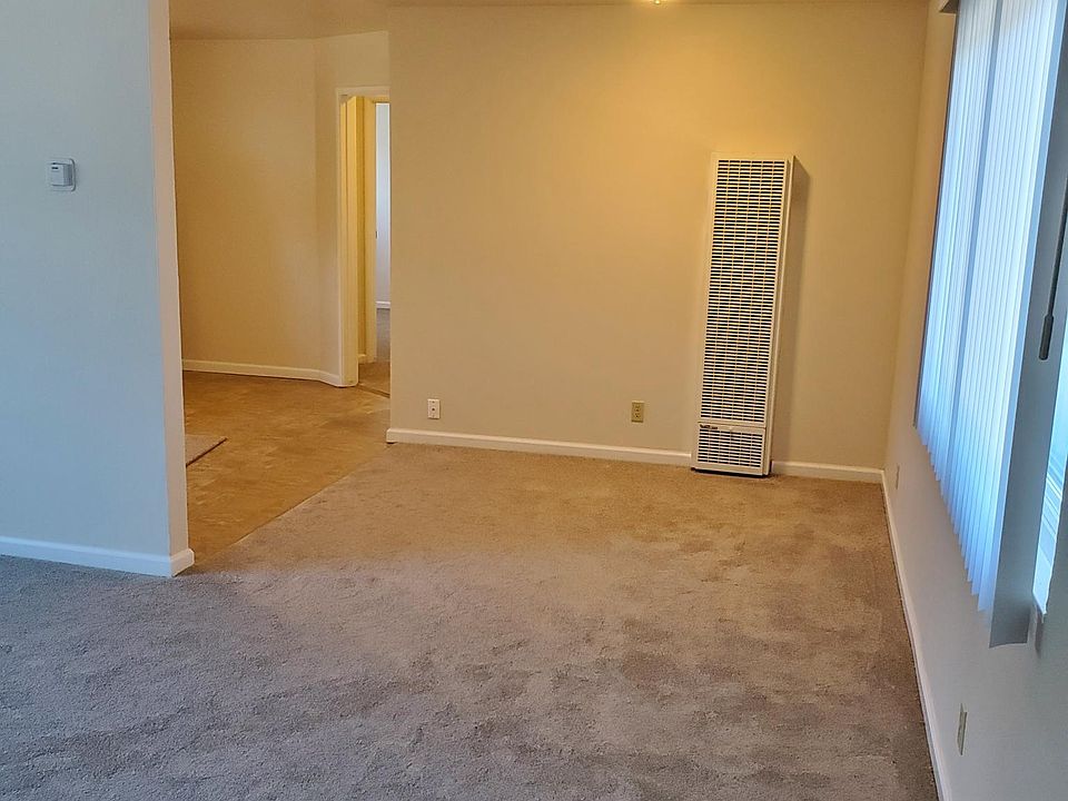 1st image of 422 Redwood Ave #6