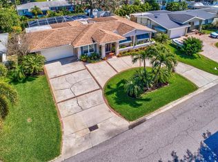 1206 Robin Rd S, Saint Petersburg, FL 33707