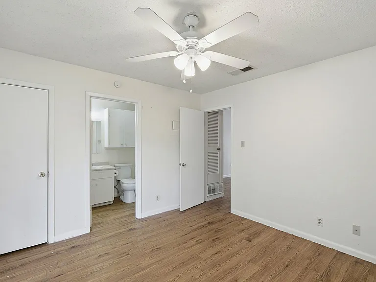 2314 Parker Ln #4 — Photo 11