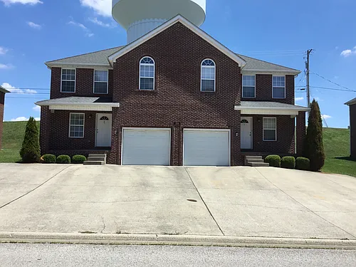 546 Hampton Way #1 Photo 1