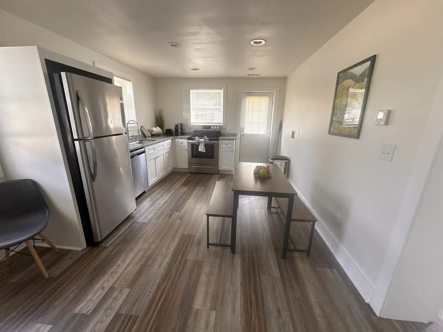 1 bed, 1.0 bath, $2,363 — Photo 4