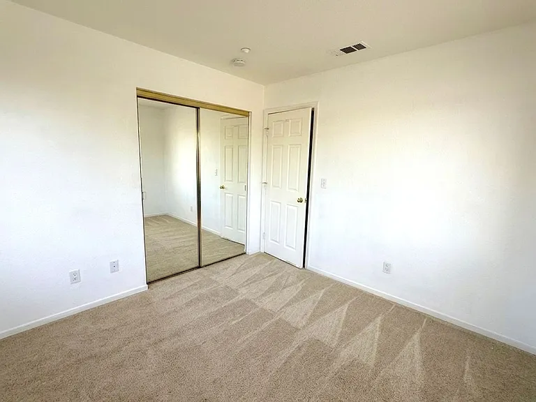 4061 Hemingway Cmn — Photo 12