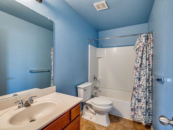 4th image of 2356 Clairborne Dr