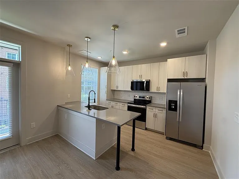 District on the Etowah Apartments — Photo 337