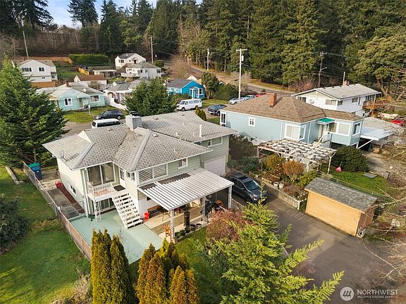 2nd image of 110 S Summit Avenue