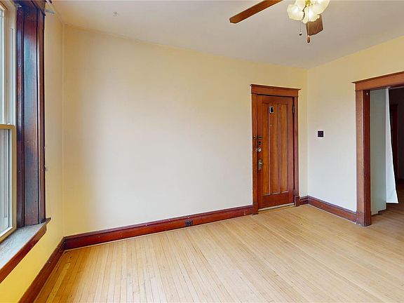 5th image of 4955 Finkman St