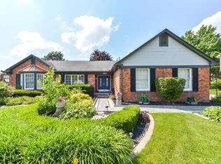 24923 White Plains Dr, Novi, MI