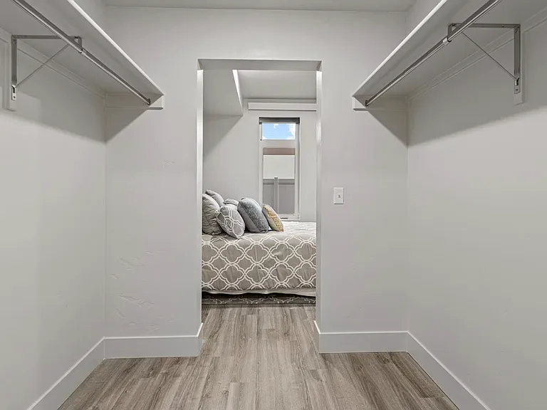The Eliana Apartments — Photo 18