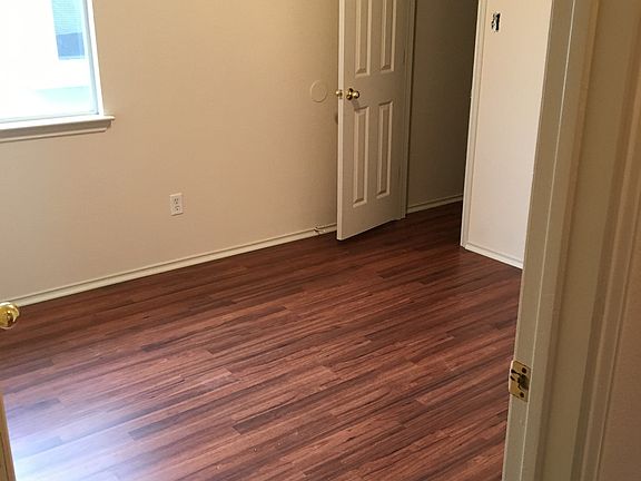 2nd image of 1009 Stacias Way #1009