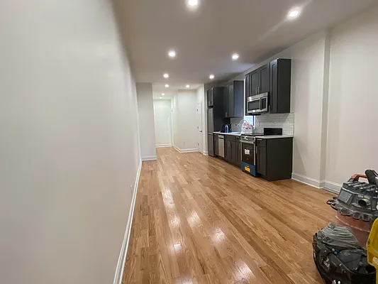 Rented by Urban Real Estate Property Group Inc | media 20