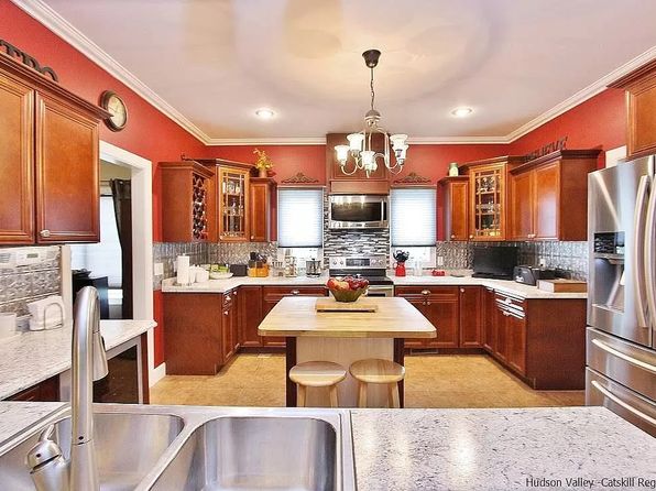 12 Delora Rd