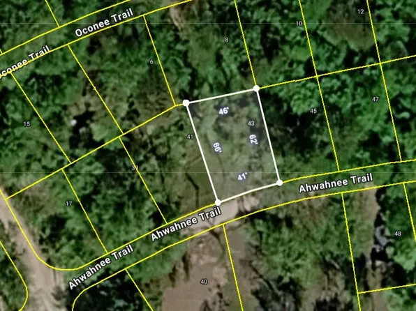 43 Ahwahnee Trl, Newfoundland, PA 18445