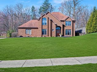 5390 Valley Woods Dr, Independence, OH 44131