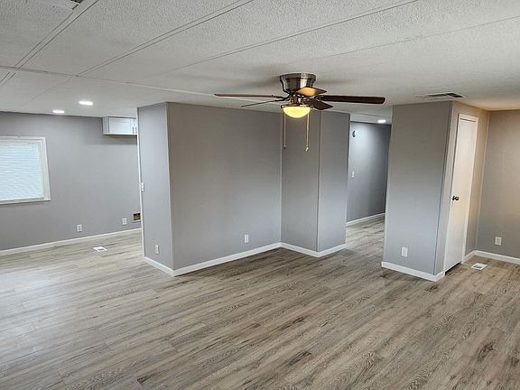 3rd image of 115 E INGLEWOOD Street