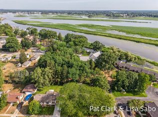 413 & 415 Gidley Cir, Grand Haven, MI 49417