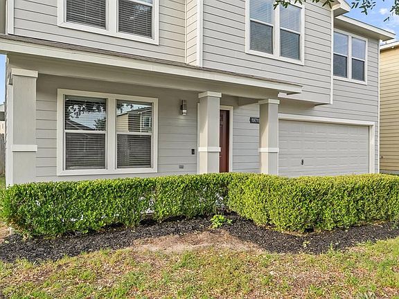 4th image of 19719 Crossfalls Ln