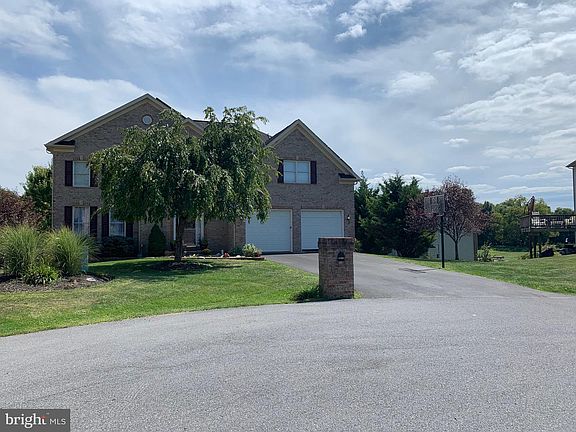 3rd image of 11403 Fox Chase Ct