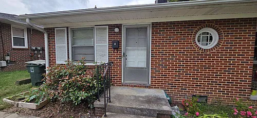 504 Mayflower Dr #B Photo 1