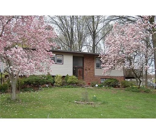 29 Chandler Rd photo 1