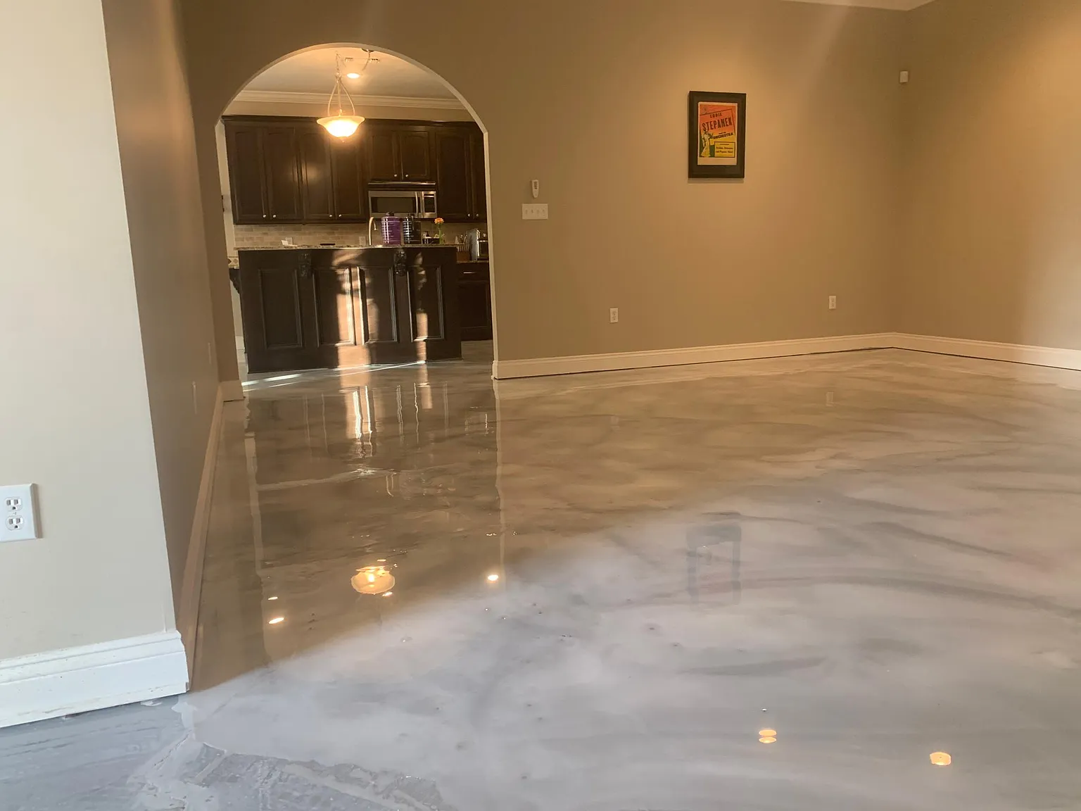 1234 Godair Dr — Photo 3