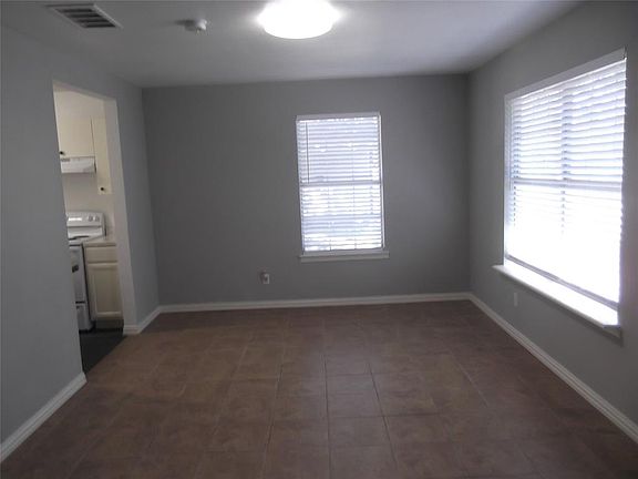 2nd image of 1519 Montague Ave