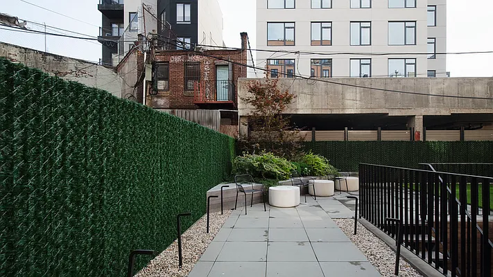 Rented by Nooklyn NYC LLC | media 27