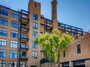 1872 N Clybourn Ave APT 405, Chicago, IL 60614