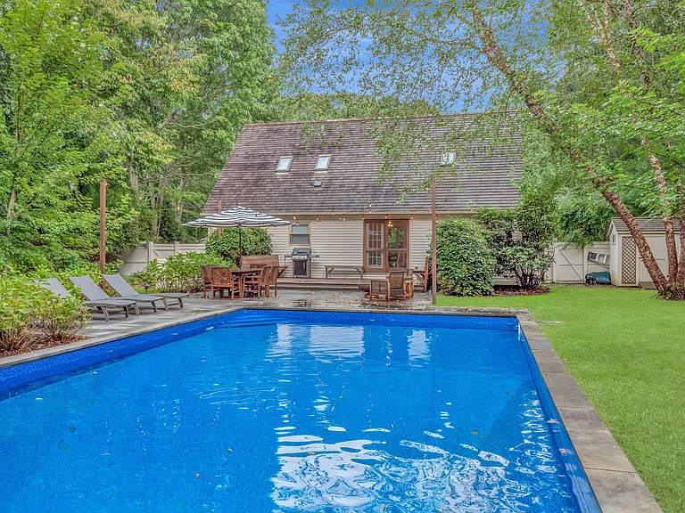 97 Wainscott Northwest Rd — Photo 15