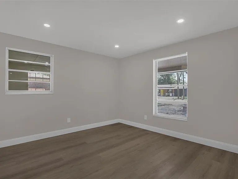 518 Lavon Dr — Photo 32