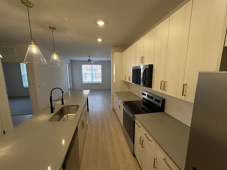 District on the Etowah Apartments — Photo 417