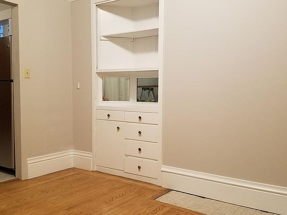 5th image of 1274 Union St APT 1