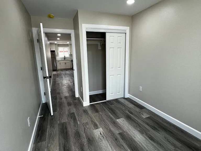 7820 1/2 Farmland Ave — Photo 8