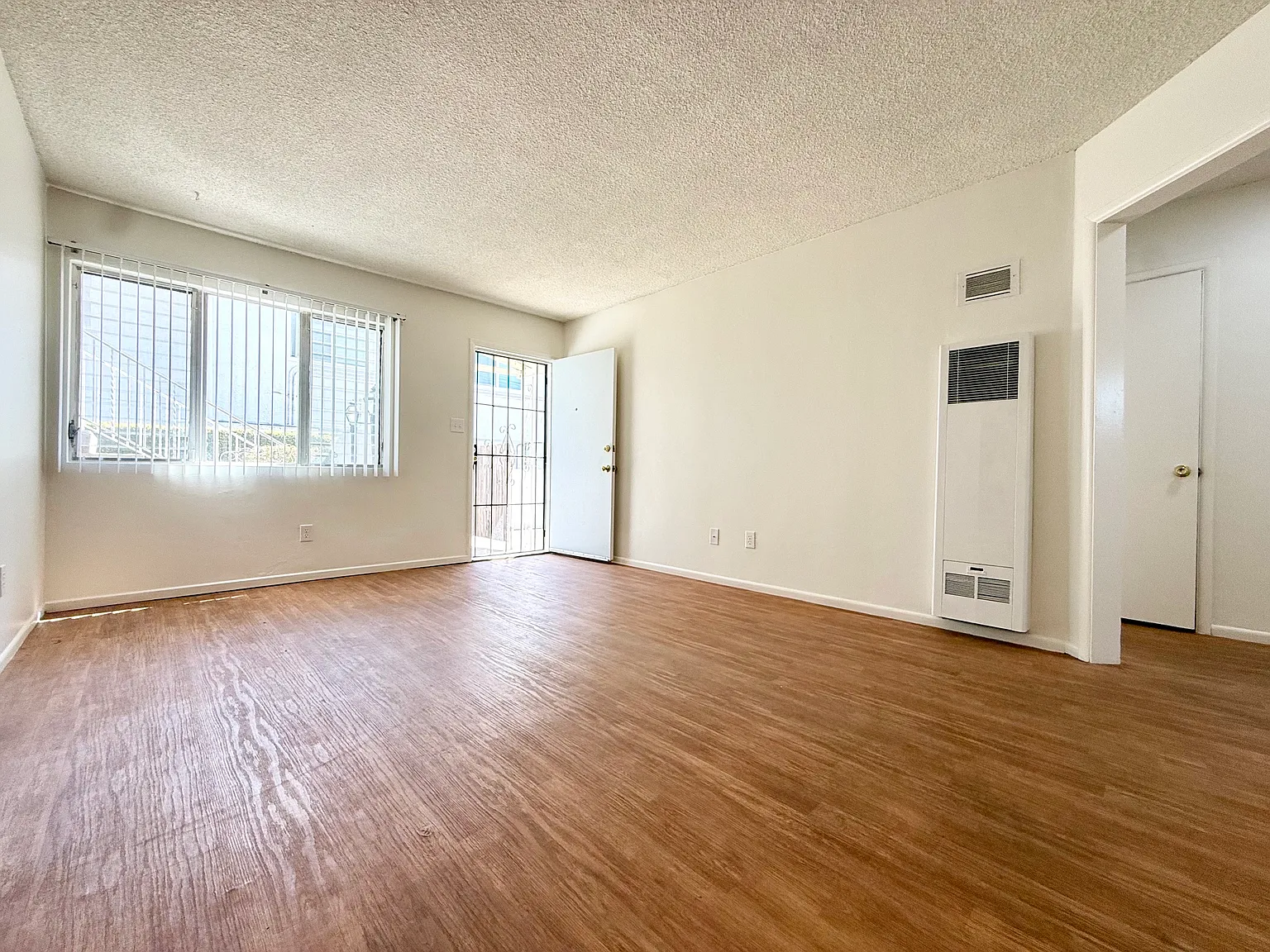 1 bed, 550 sqft, $1,895 — Photo 3