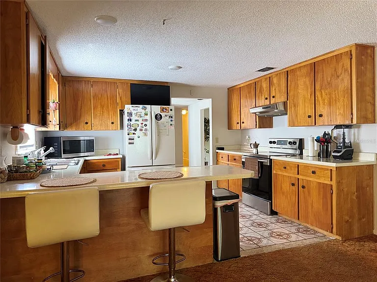 803 Glen Arden Way — Photo 3