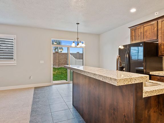 3rd image of 1757 W Hollow Cedar Ln