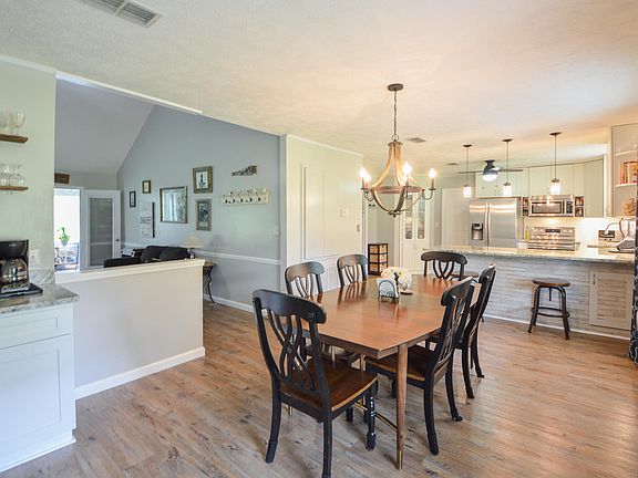 5th image of 527 Hickory Dr