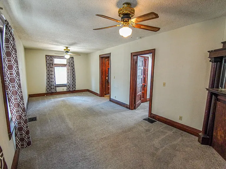 74 Woodside Ave #1 — Photo 20